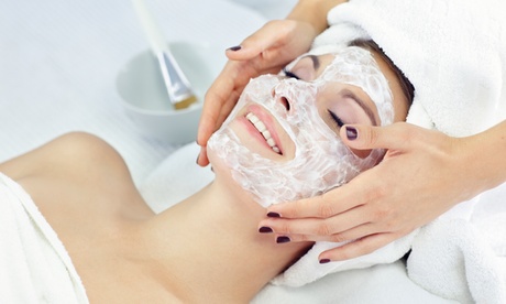 Soin du visage Express : Flash Nettoyant ou Hydratant de 30 min pour 1 personne au centre de beauté Mille et Un Rêves