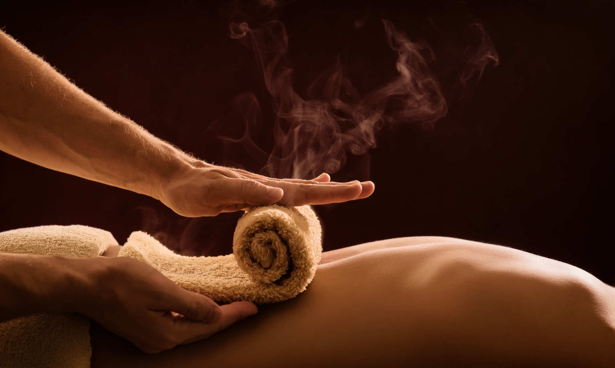 60 or 90-Minute Lymphatic or Therapeutic Massages with Hot Towels