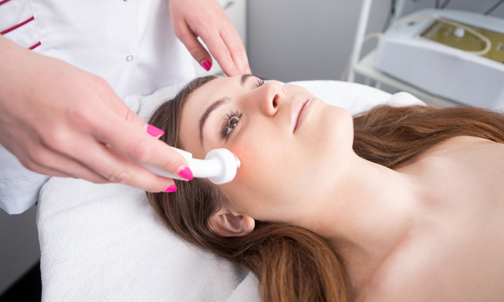 Experience Ultra-Lift Skin Tightening Sessions