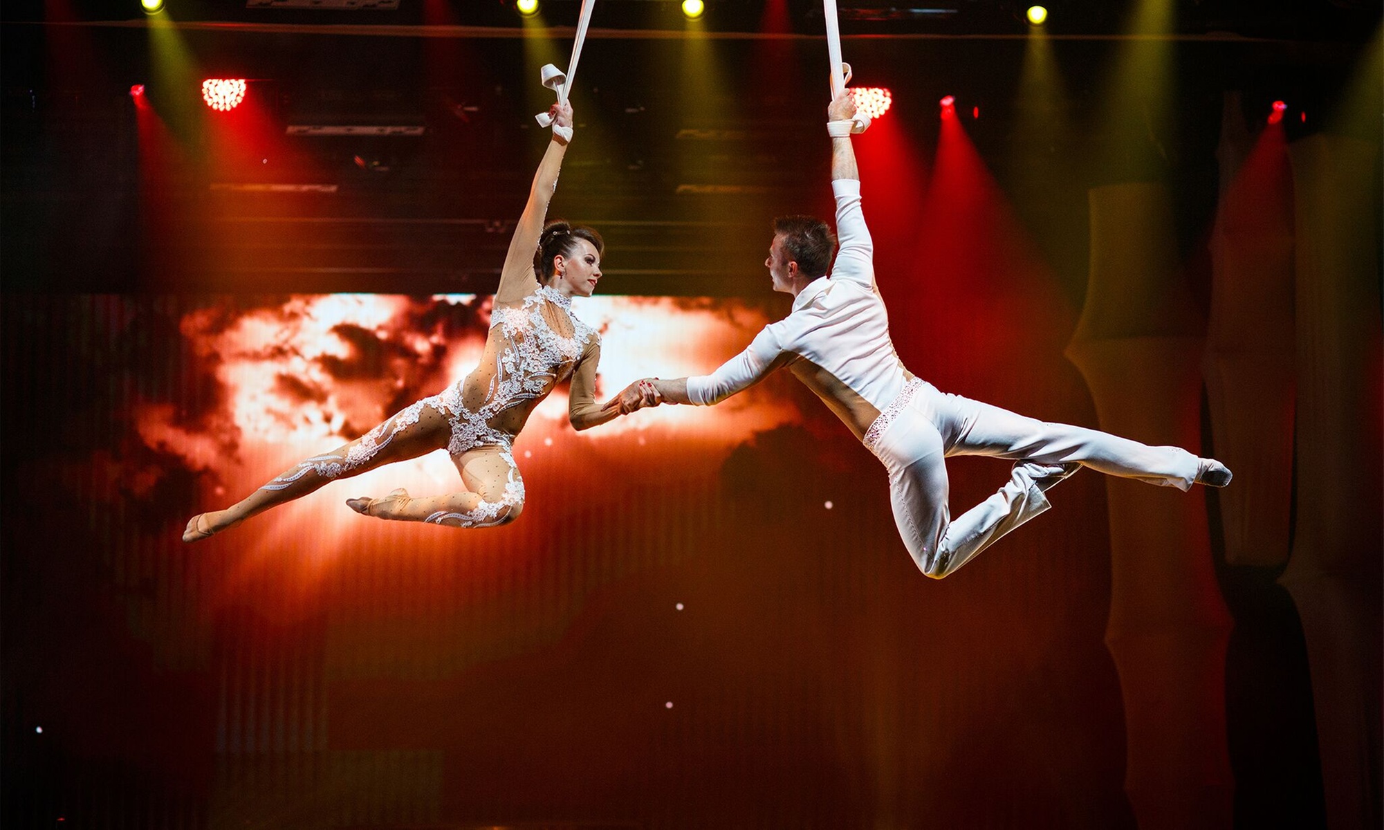 "Les Magiciens de la Piste" au Cirque Pinder à Rennes