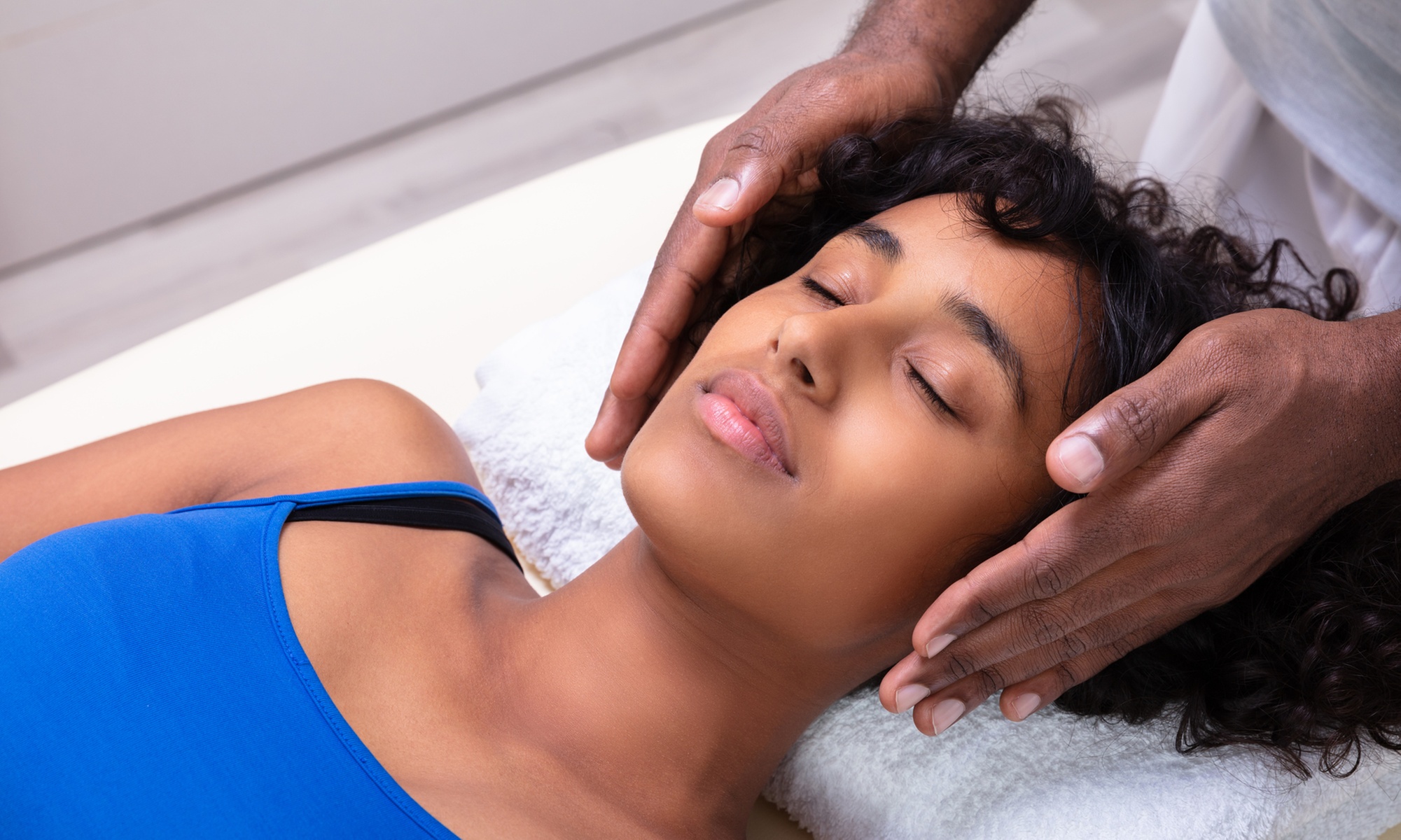 Unwind with Electro Lymphatic Drainage or Reflexology and Reiki Combo