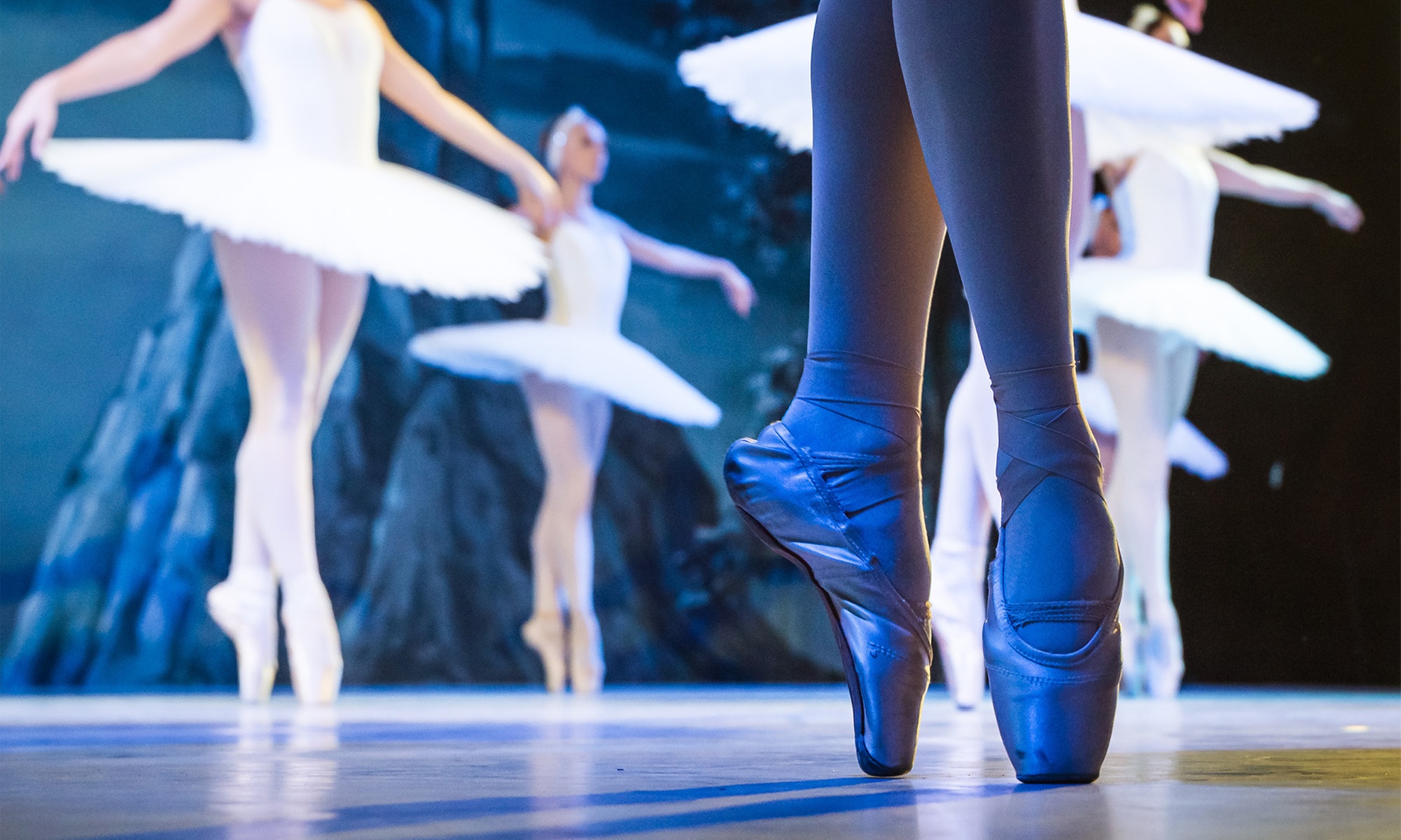 Explore with 6 or 15-Week Pre Ballet Sessions
