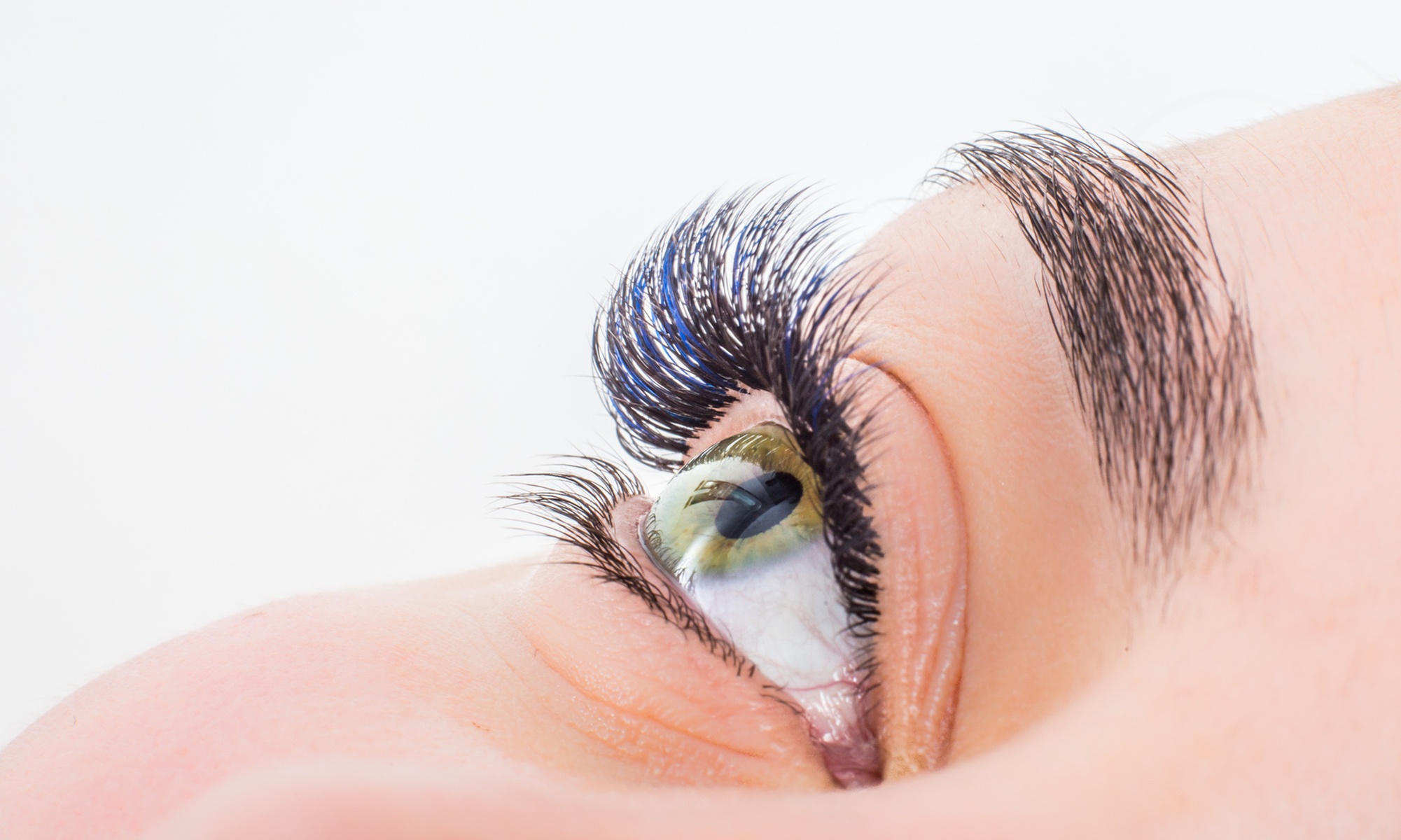 Up to 37% Off on Eyelash Extensions at MaC-Z Lash