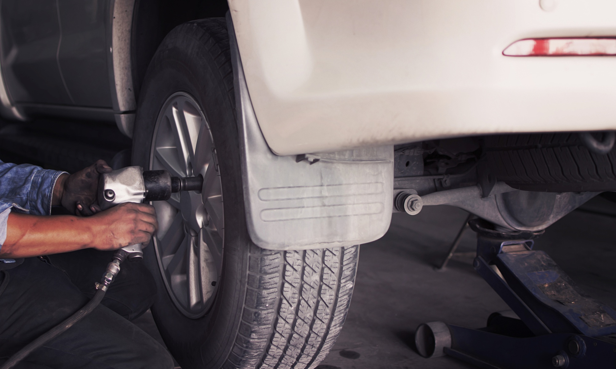 Four Wheel Alignment with Purchase of Four Tires at RNR Tire Express