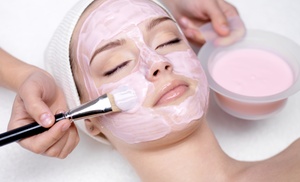 Wieloetapowy zabieg oczyszczający na twarz, szyję i dekolt Wieloetapowy zabieg oczyszczający na twarz, szyję i dekolt