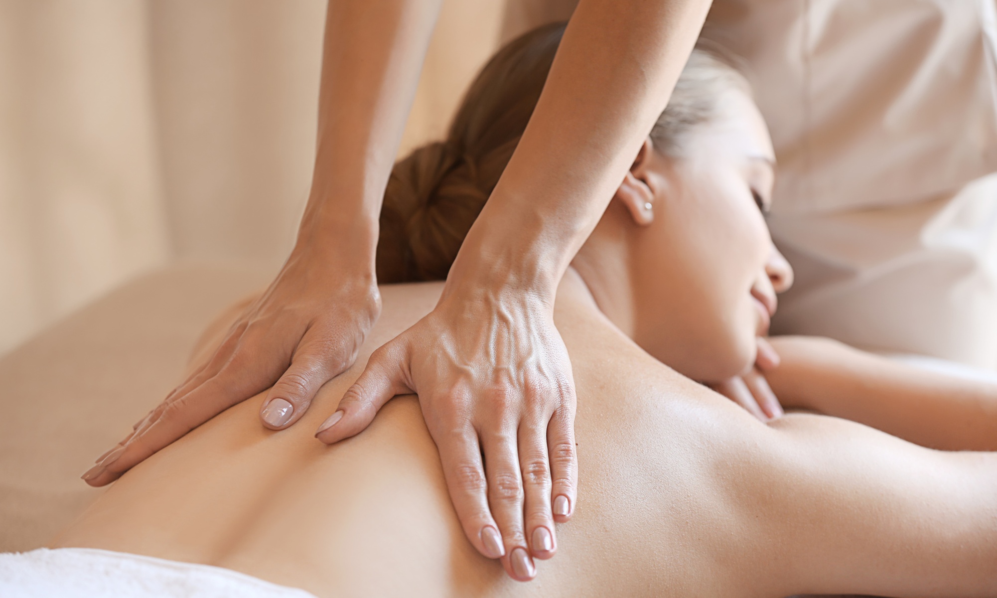Relax and Unwind with a 60, 90, or 120-Minute Therapeutic Massage