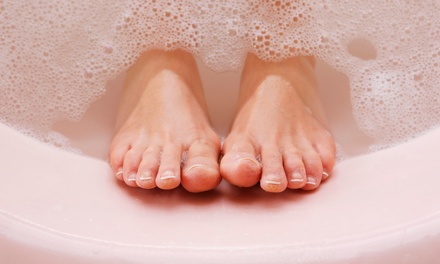 One Laser Toe-Fungus Removal Treatment for Up to 5 Toes (One Foot) - Grandeur Advanced Laser and Skin Care Clinic