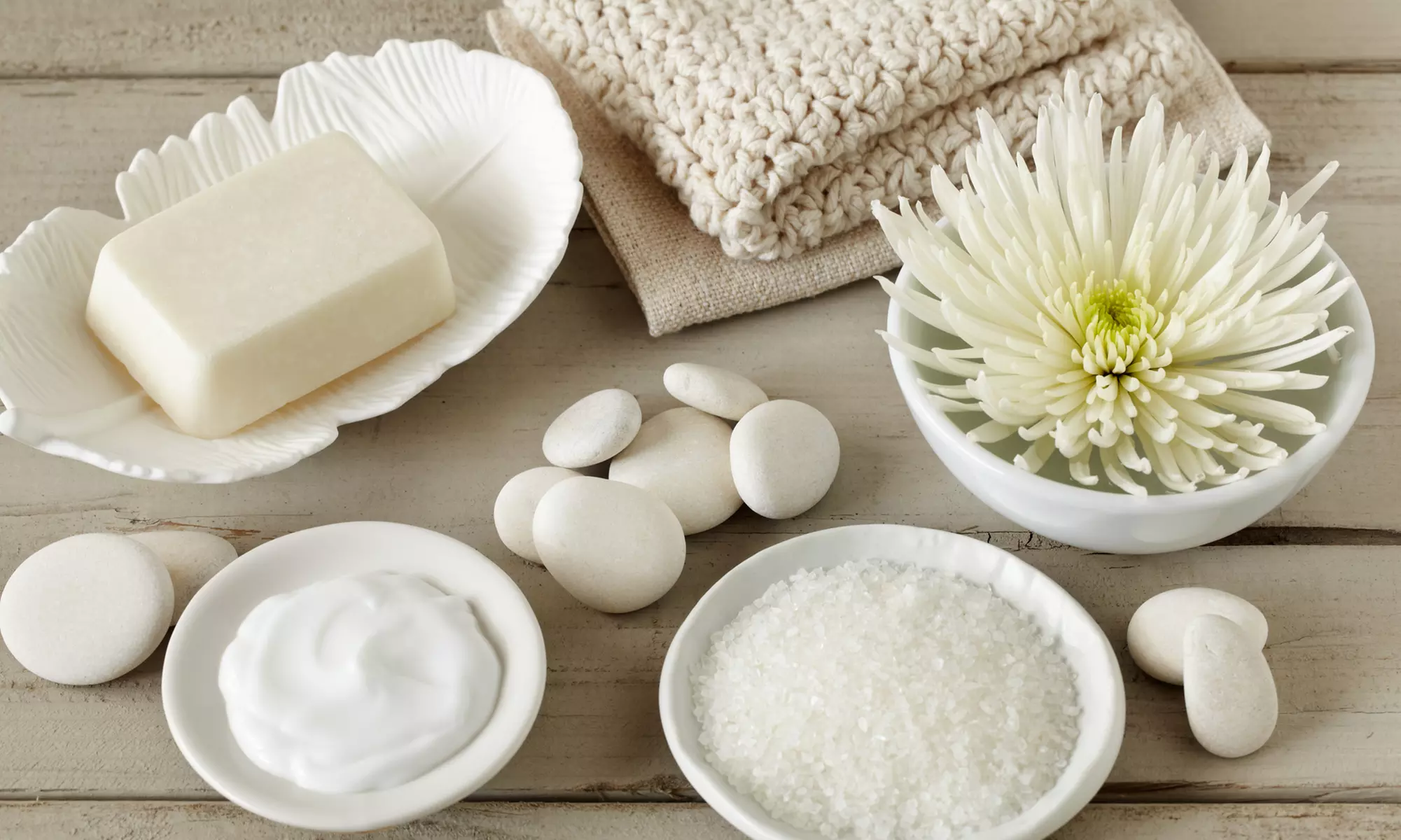 Up to 40% Off Products from The Creme Bar