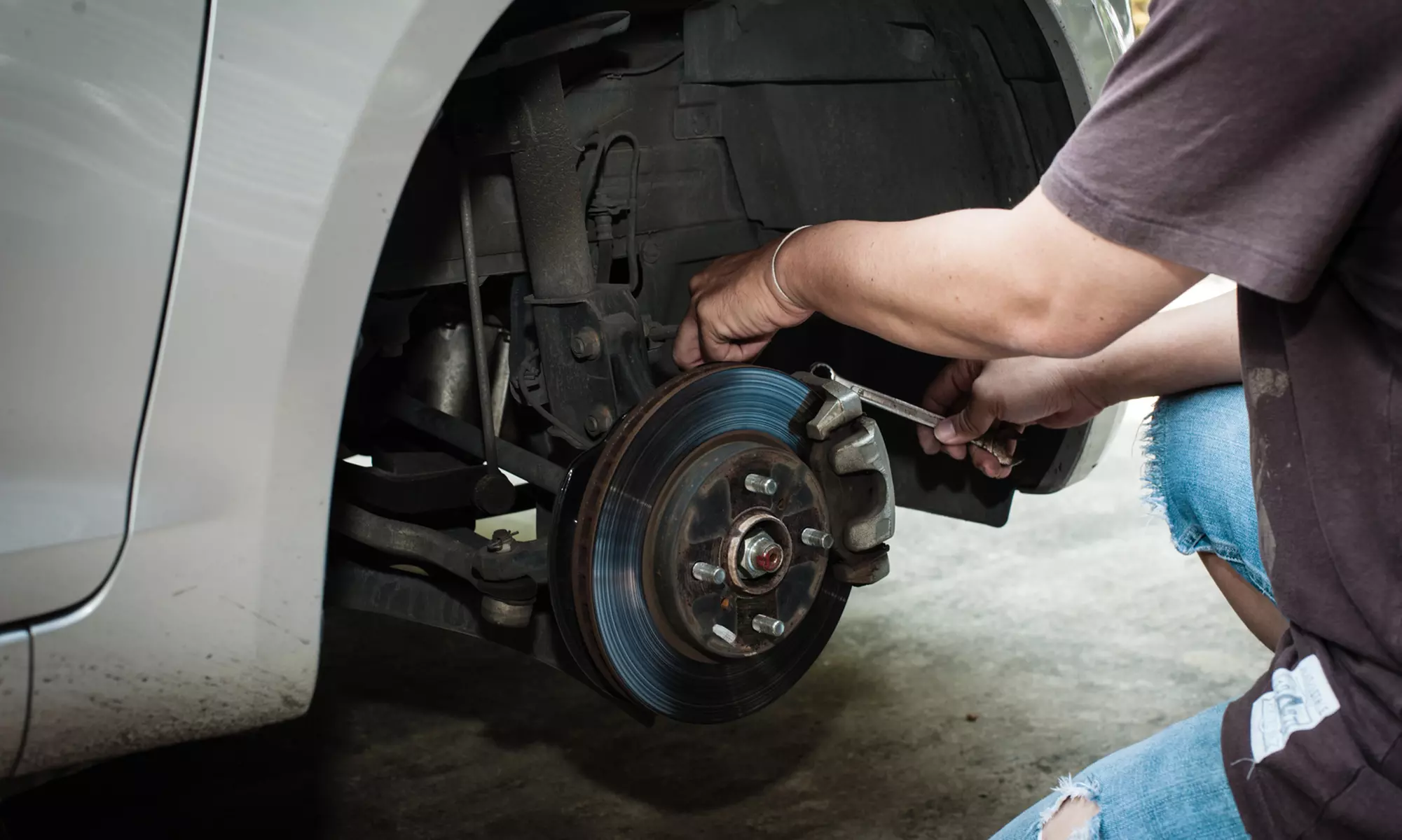 Ceramic or Semi Metallic Brake Pad Replacement Options