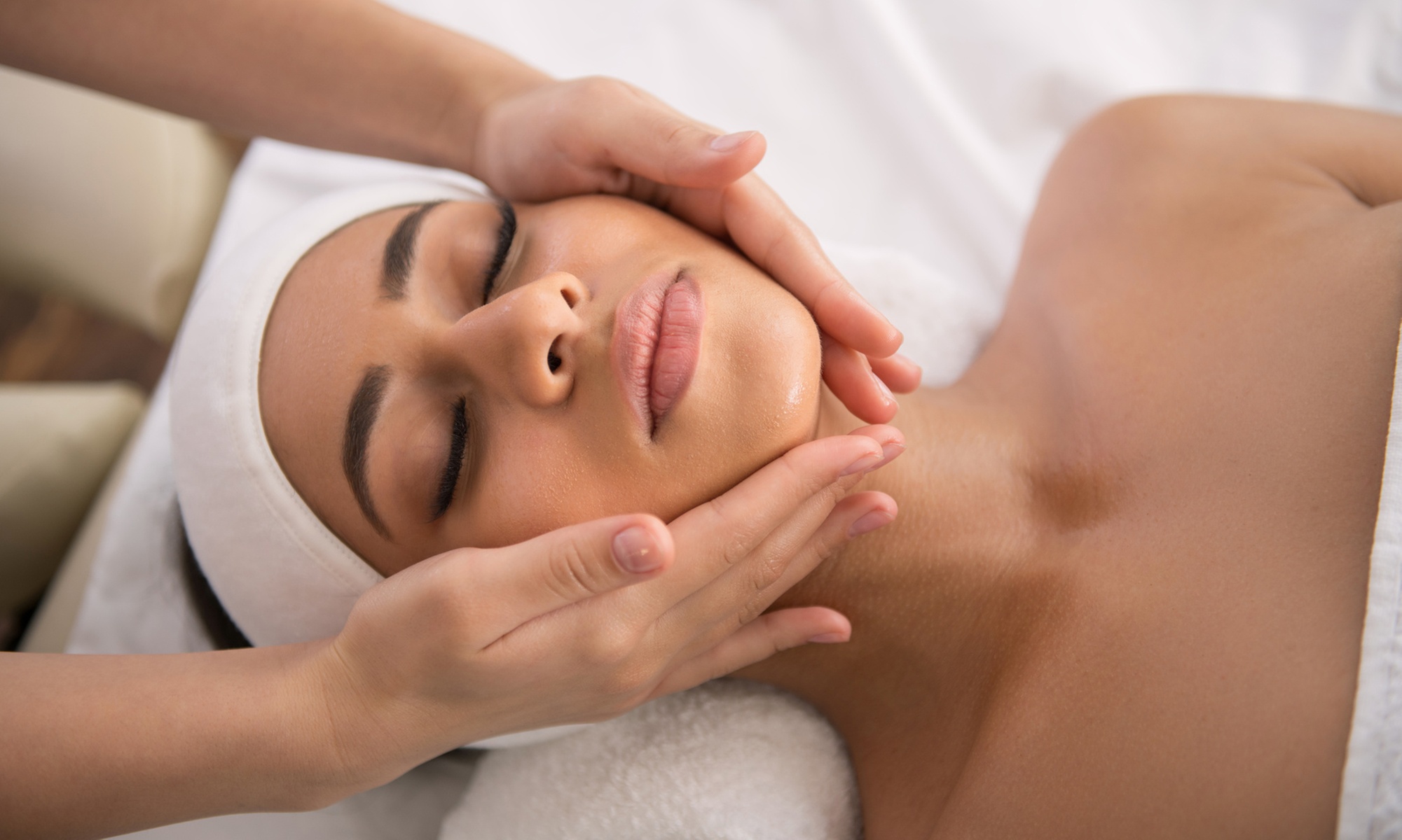 Deep Cleansing Spa Facial for One/Two People at Starlight Beauty Spa