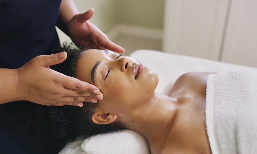 Image 1: Relaxing 90 Minutes Pamper Package for Radiant Skin!