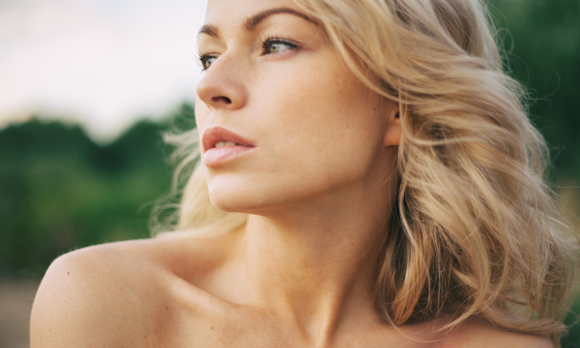 Fadenlifting mit 5 oder 10 Fäden, opt. inkl. 0,5 ml Hyaluron