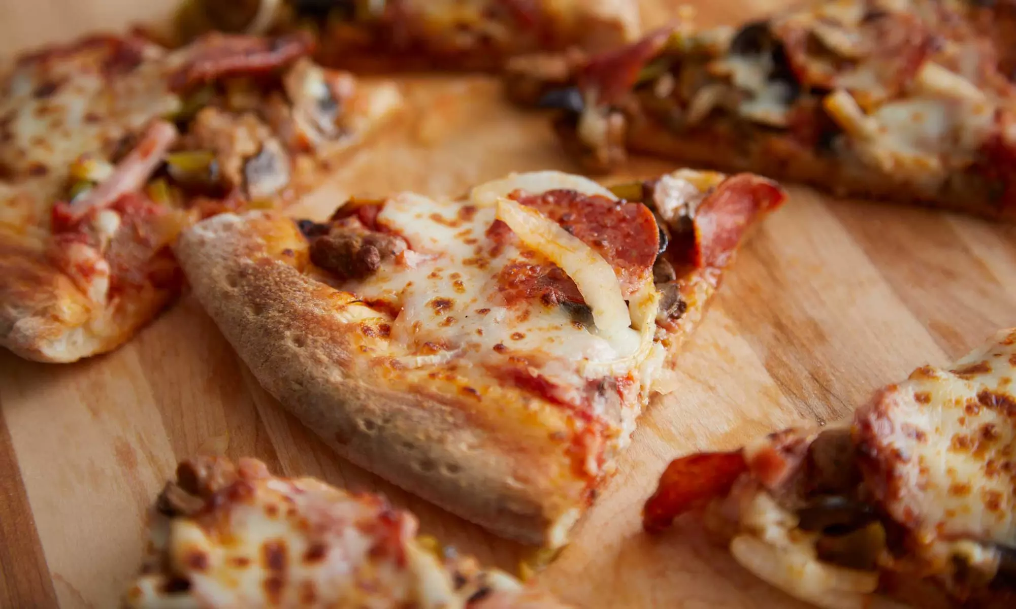 Menu pizza al forno a legna con cuoppo e birra al ristorante Fantasie di Napoli 2, zona Tiburtina (sconto fino a 47%) - Primary Image