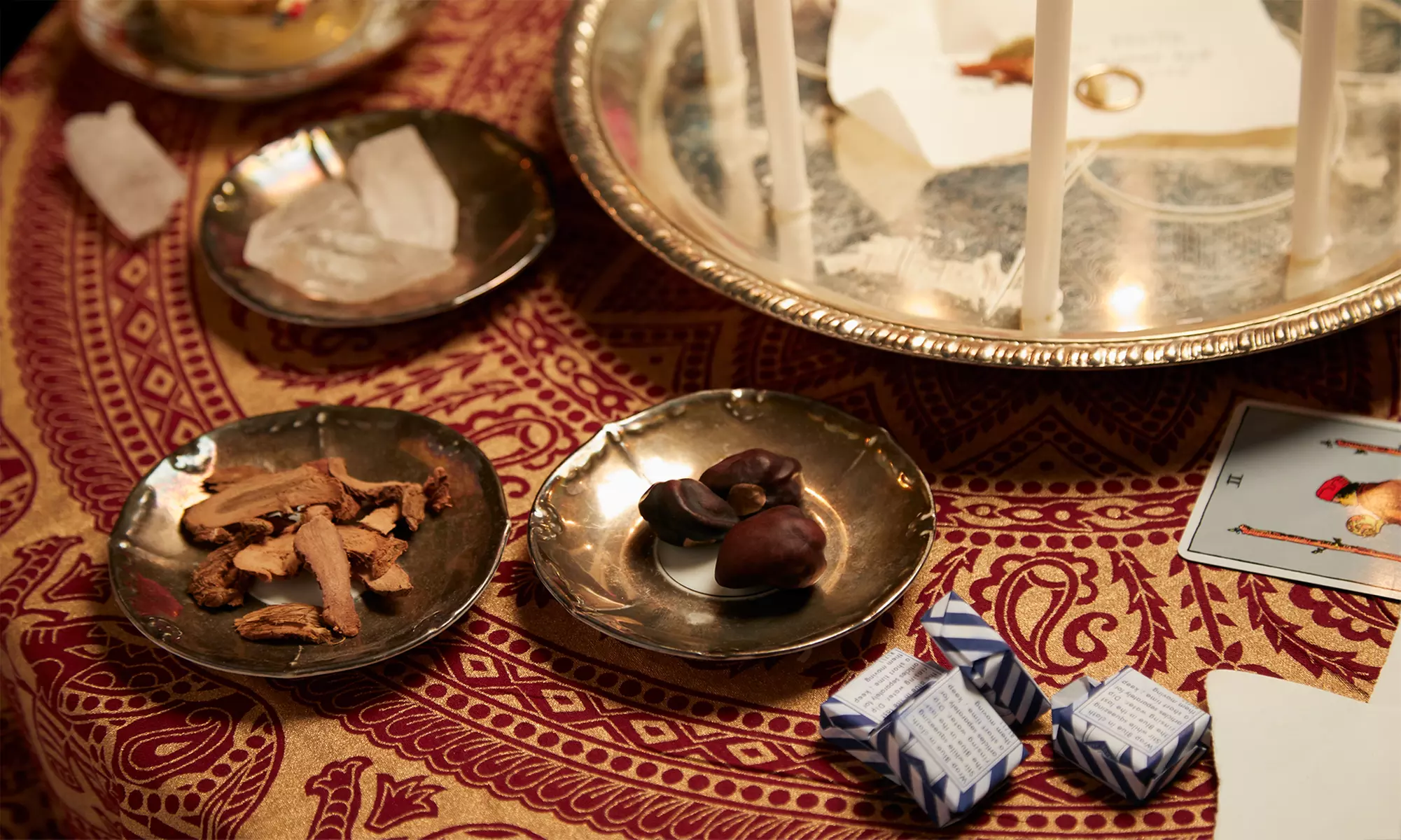 Discover insights with Readings with Chennel psychic readings
