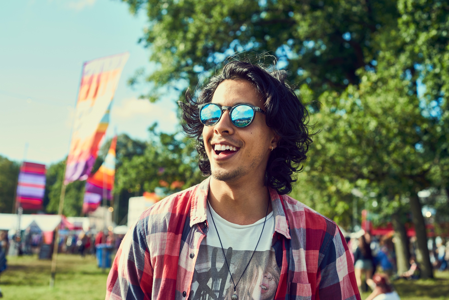 Brighten Your Smile in 35 or 45-Minute Teeth Whitening Treatments