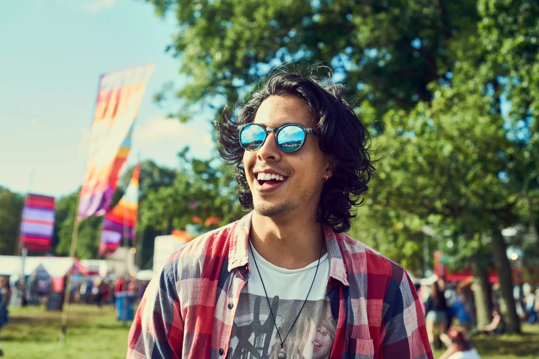 Brighten Your Smile in 35 or 45-Minute Teeth Whitening Treatments