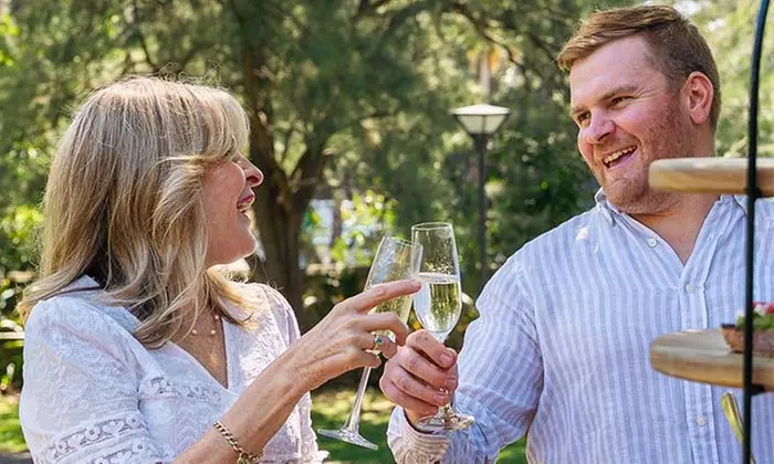 Early Black Friday - $50 Off When You Spend $299 or More at RedBalloon