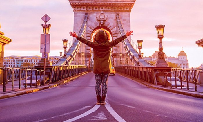 Easter Sale! €100 Off Holidays Over €1,750 at Lastminute.com