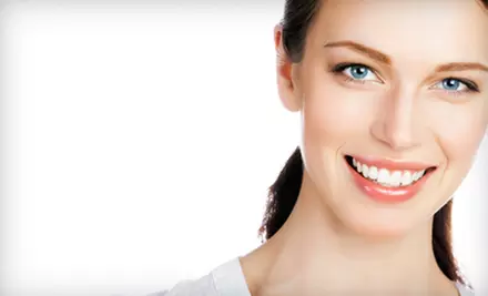$49 for One Teeth-Whitening Session from Che Bello Cosmetic Teeth Whitening ($99 Value) - Primary Image