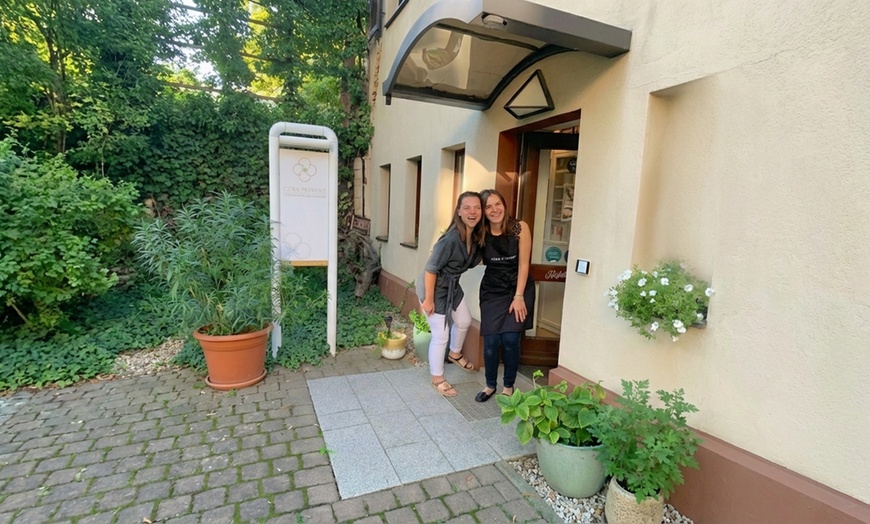 Image 2: 30 Min. DERMIO-Gesichtsanwendung für 1 Person