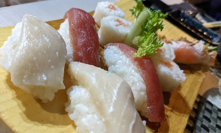 Image 17: Buffet libre de sushi por la noche para dos personas