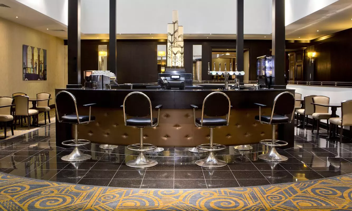 Friday Live Jazz Night With Gourmet Main Course & Wine For Up to 4