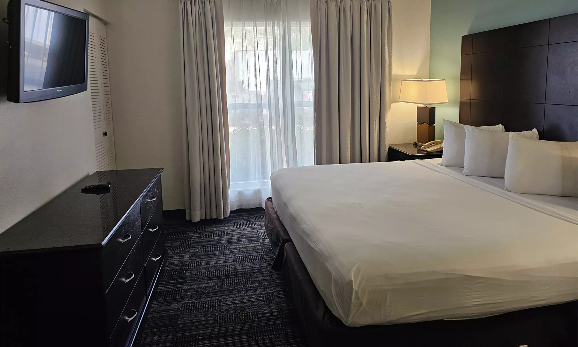 Orlando Hotel near Theme Parks - Perfect Stay!