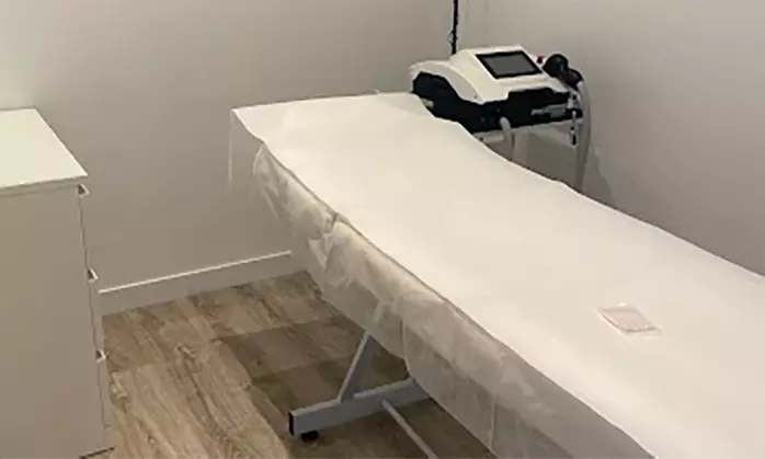 1 o 2 sesiones de microdermoabrasión con punta de diamante en Cuídate Majadahonda - Second Medium