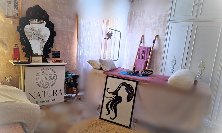 Image 2: Ritual hindú de 60 min con fruta y té, opción individual o doble 