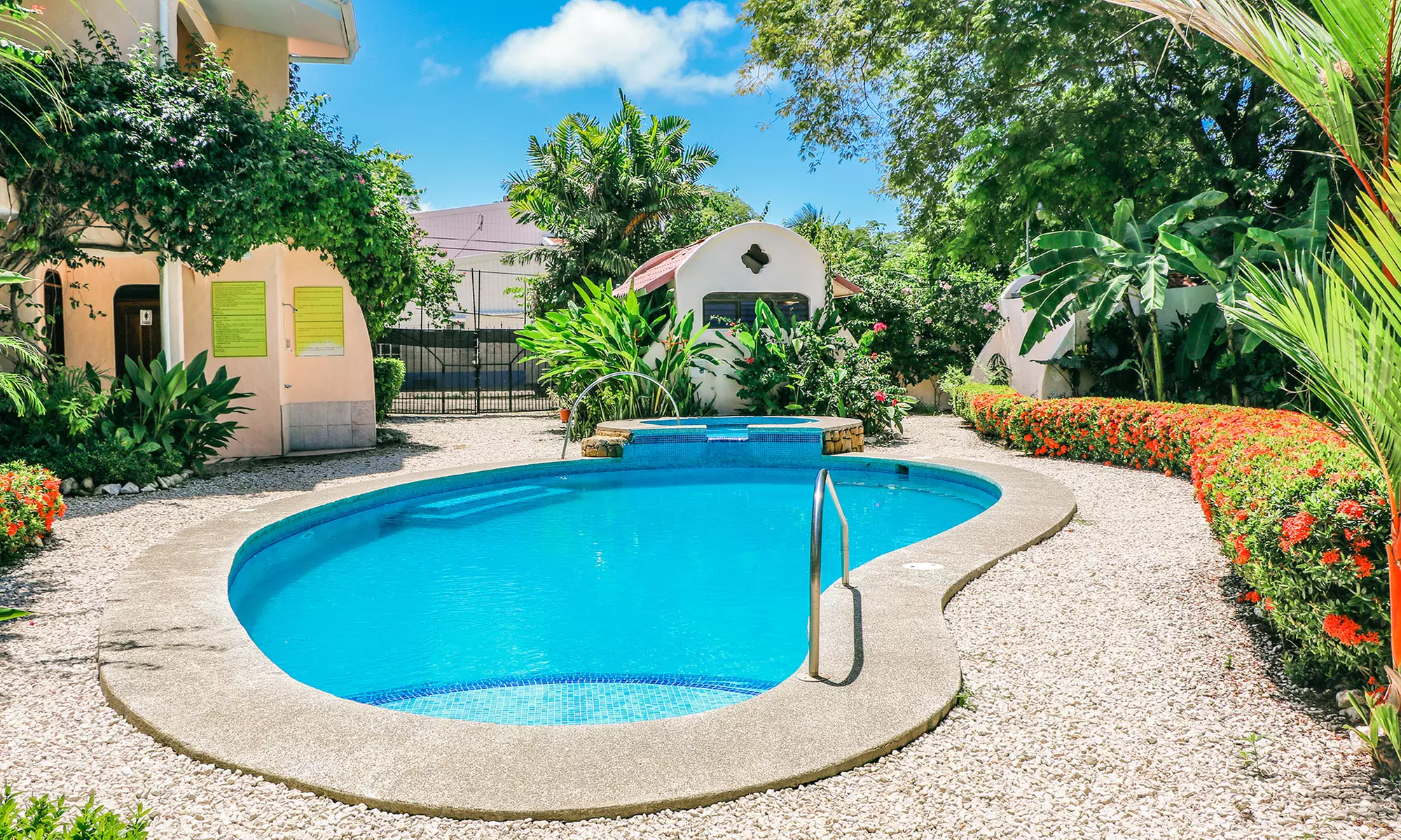 ✈ 7-Night Costa Rica Volcano & Beach Vacation w/Air from Travel by Jen