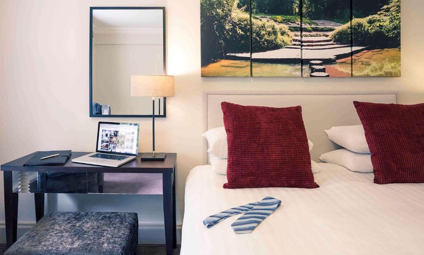 Image 12: Box Hill Surrey: Elegant 4* Stay with Breakfast & Dinner