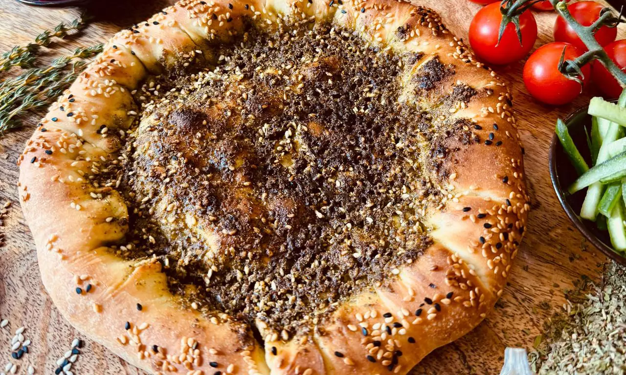 Enjoy & Savor AED 100 , AED 200 or AED 300 to spend towards the Menu