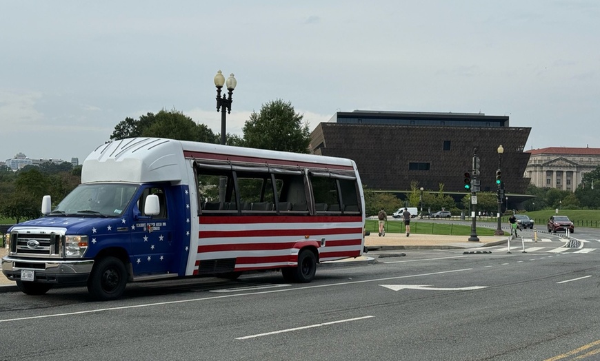 Image 4: 2 Hour Small Group Minibus Tour of Iconic D.C. Landmarks