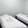 Image 4: 50-Min Choice of Massage with Massage Oil or 30-Min Custom Foot Detox 