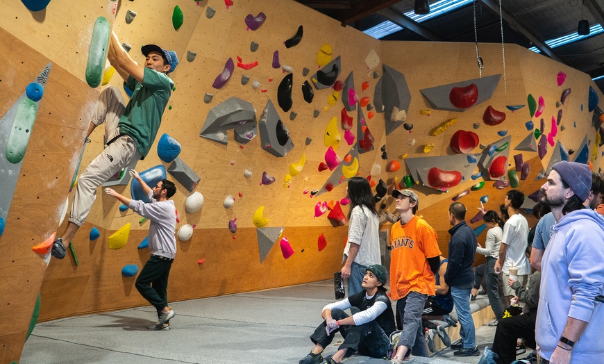 Image 1: Dive into Weekend Bouldering Fun for upto Four people on Two Locations