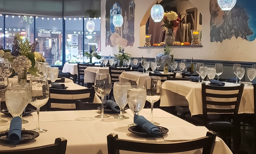 Image 4: Delight with Prix-Fixe Lunch for Two with Wine 