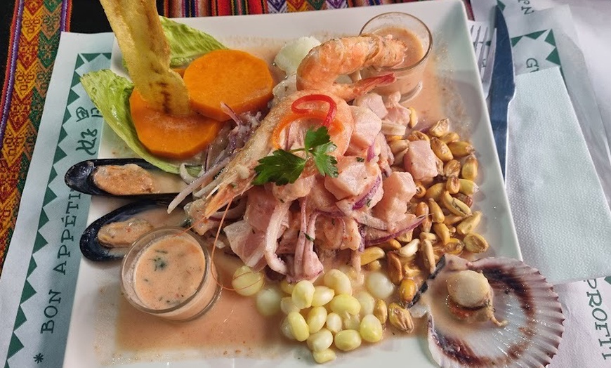 Image 3: Menú peruano para 2 o 4 personas, con opción a un pisco por persona