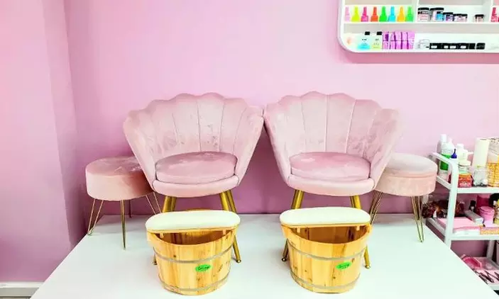 Extensiones con acabado natural, wispy o volumen ruso