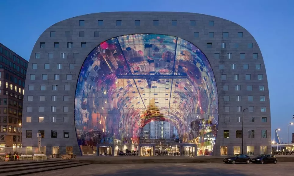 Uitgebreide Italiaanse proeverij in de Markthal voor 2 of 4 personen