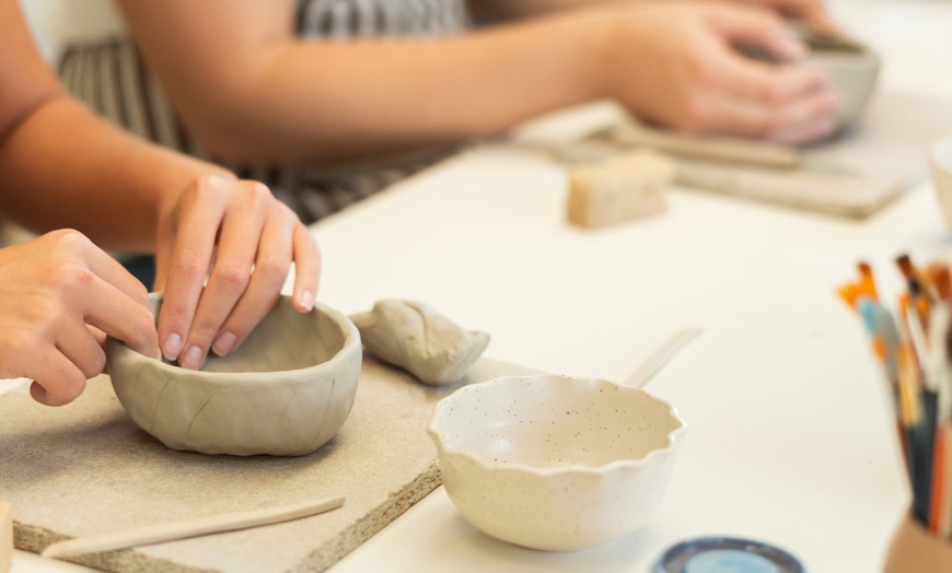Image 2: ¡Es hora de crear! Taller de cerámica a elegir para 1 o 2 personas 