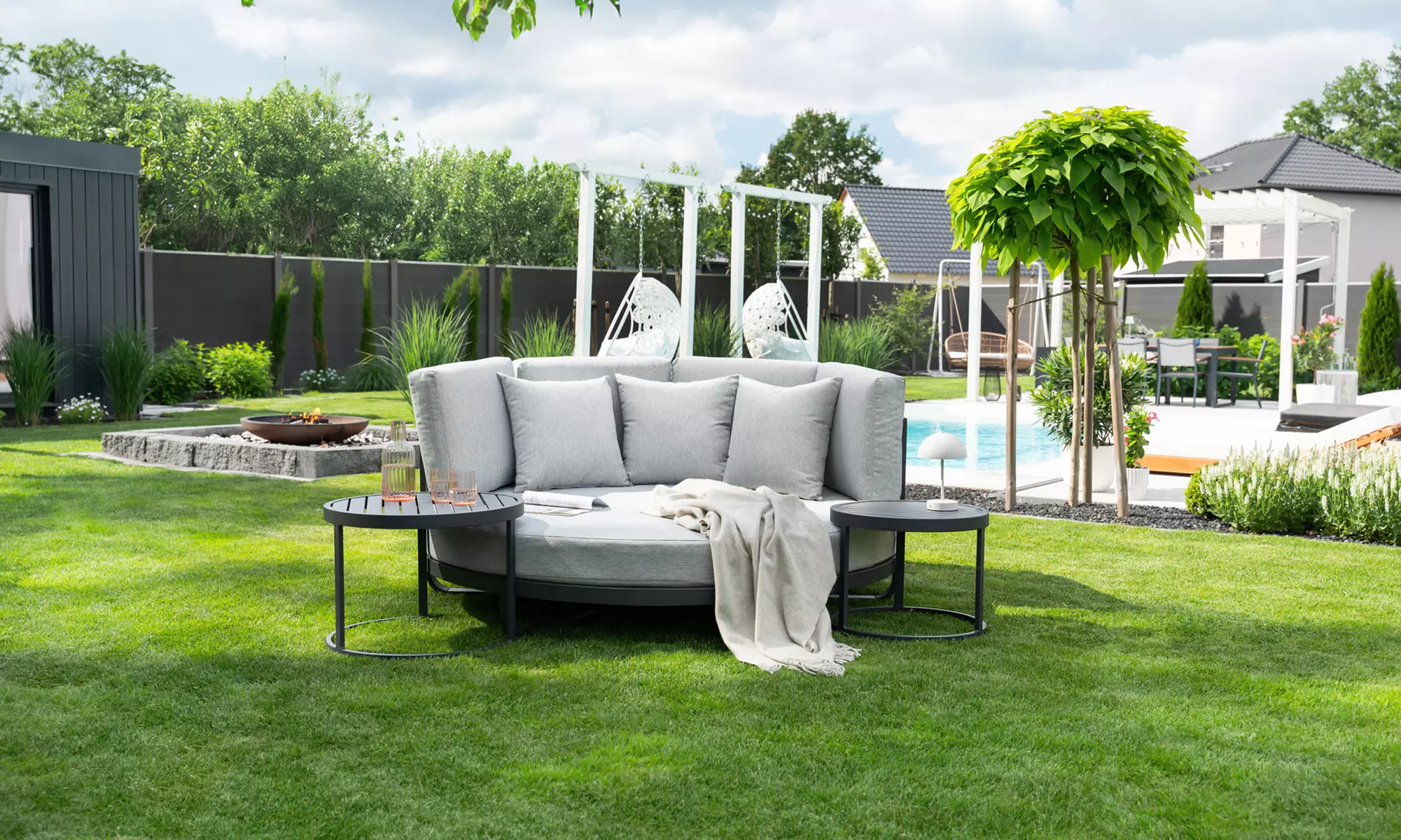 Outdoor-Sofas, Stühle und Anbaumöbel - Deals & Gutscheine
