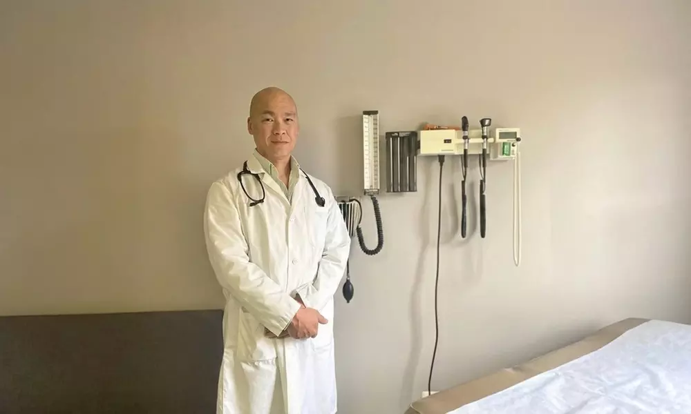 One or Three Microneedling w/ Optional PRP or Stem Cell Microneedling