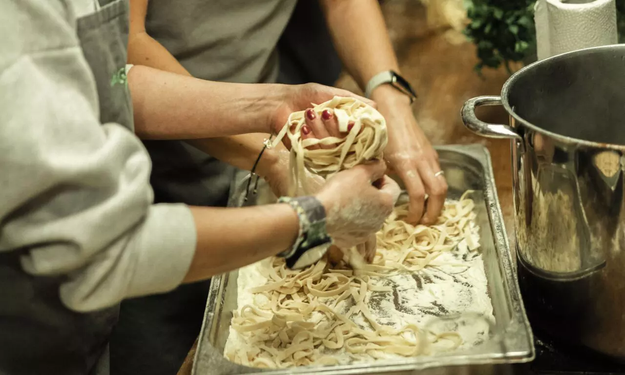 Poznajcie tajniki kuchni świata: Warsztaty kulinarne dla grup
