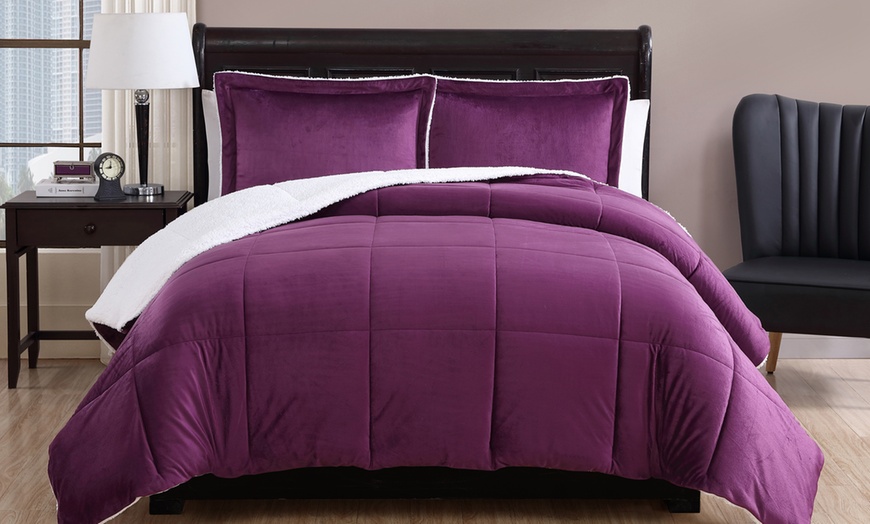 Image 22: Micromink and Sherpa Reversible Comforter Set (2- or 3-Piece)