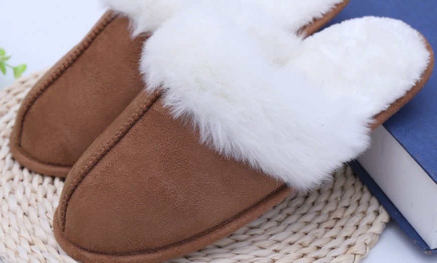 Image 4: Women's Warm Plush Slippers