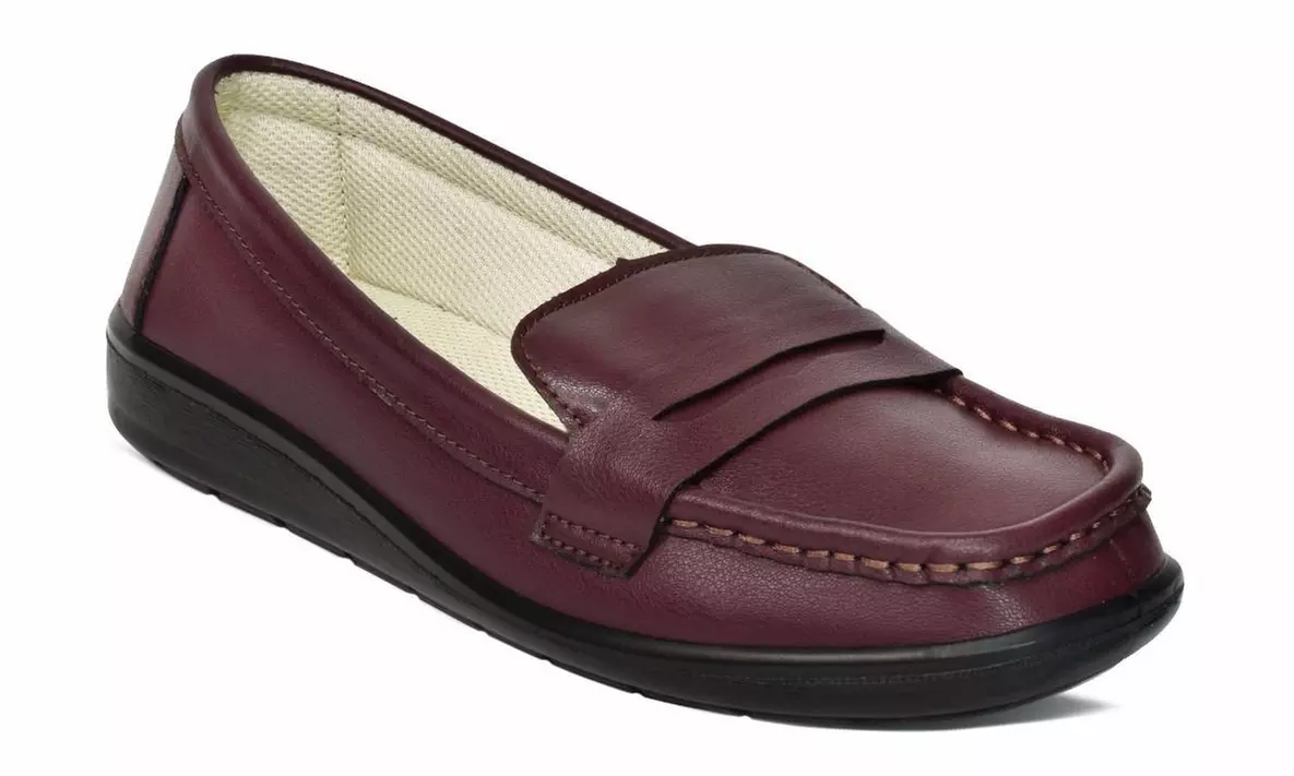 Aerosoft Women's Moccasin Loafer Shoes - Image 5