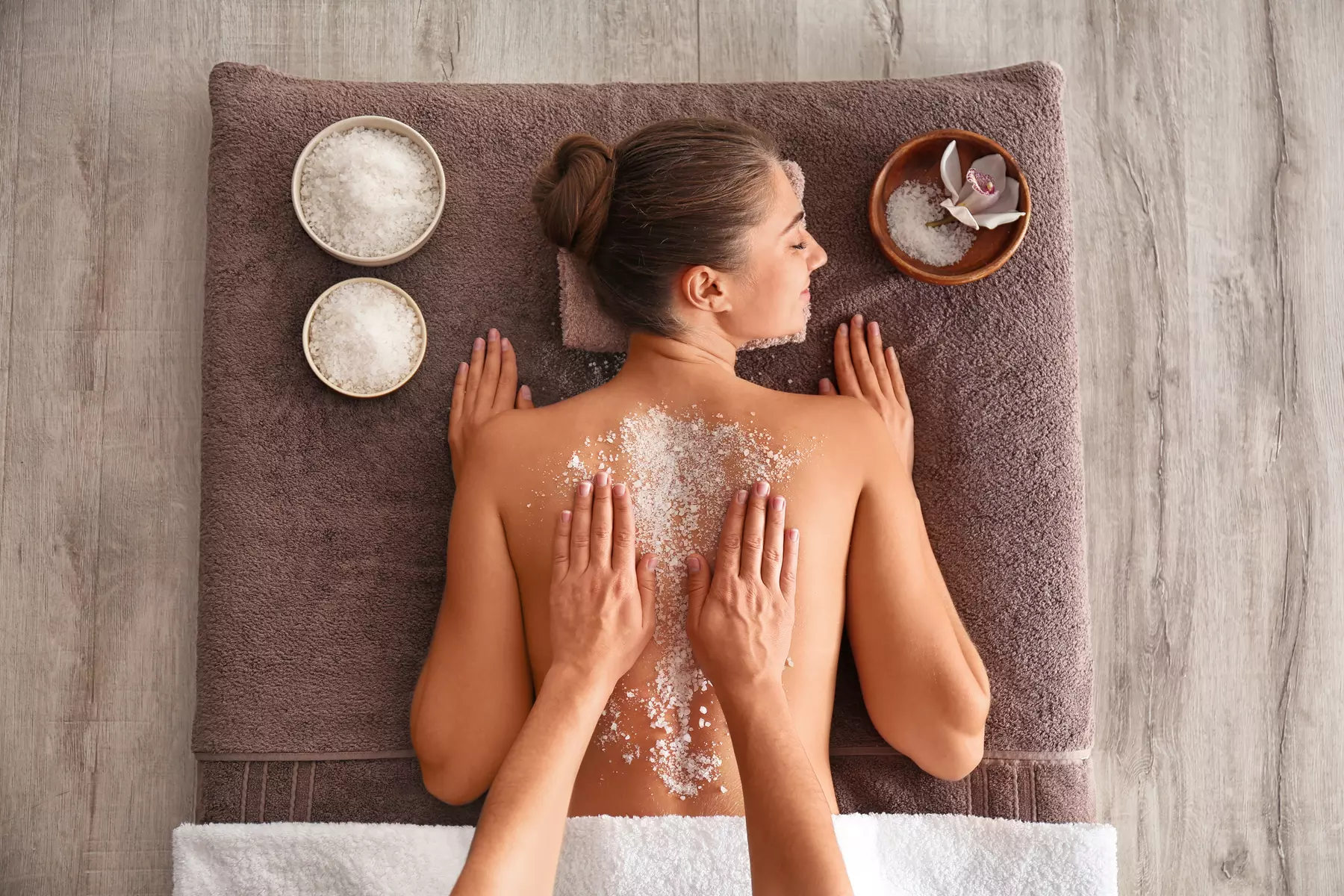 Personalized 60-Min Glow Body Scrub with Access to Resort Amenities