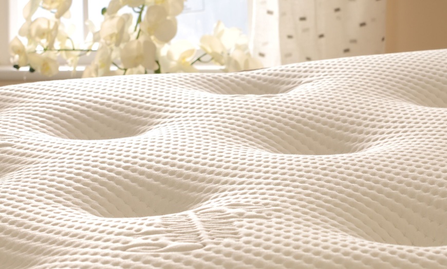 Image 5: Cashmere and Wool Pocket Sprung Mattress with Memory Foam