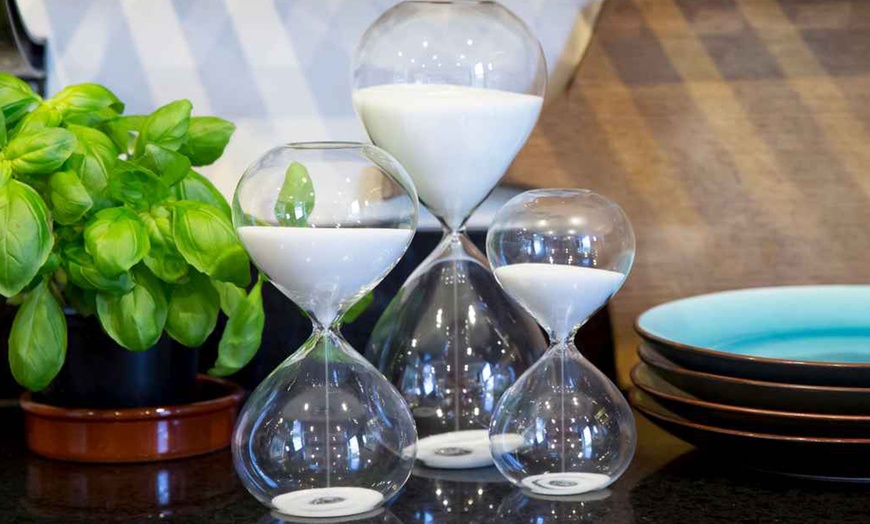 Image 1: Nicola Spring Kitchen Hourglass