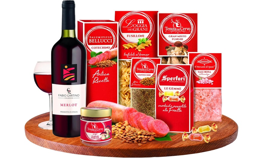 Image 2: Cesti natalizi con prodotti gastronomici Le Cadeau